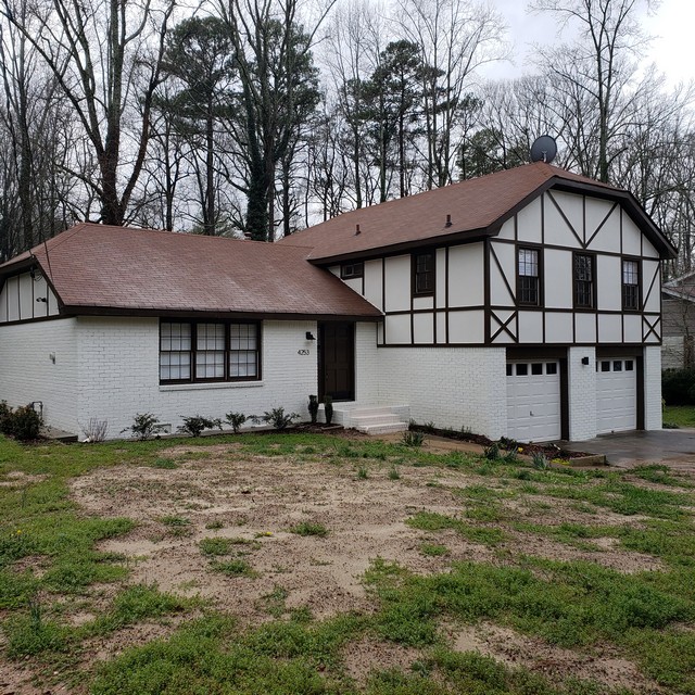 Roof cleaning clarkston