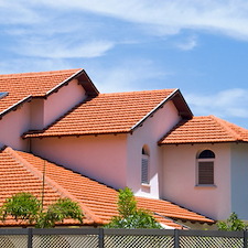 How Often Should I Clean My Roof in Georgia? Timing for Pollen, Heat, and Storms